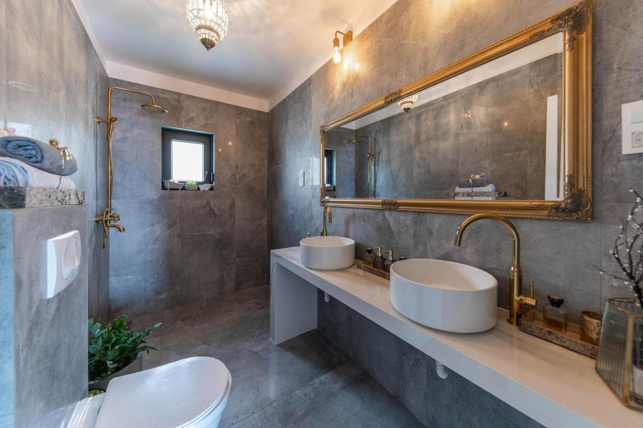 Gloria Luxury Suite Apartment Цриквениця Екстер'єр фото